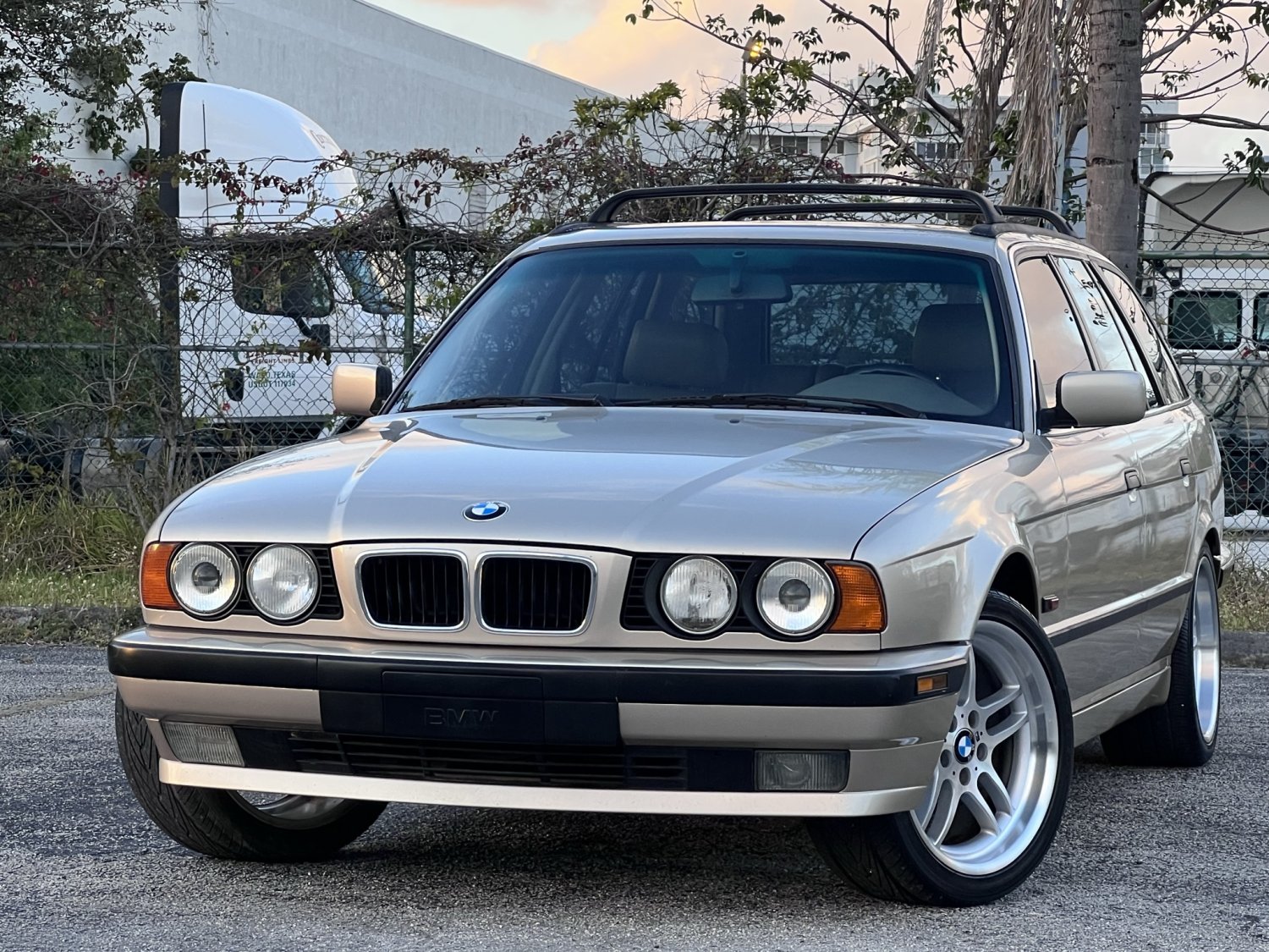 1995 BMW 525IT TOURING SPORT WAGON