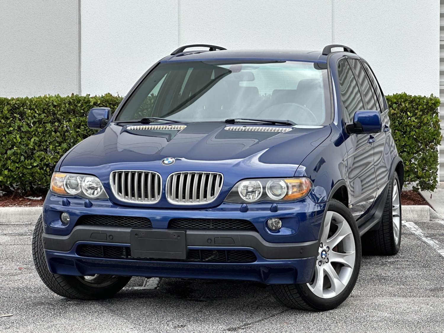 2004 BMW X5 4.8IS