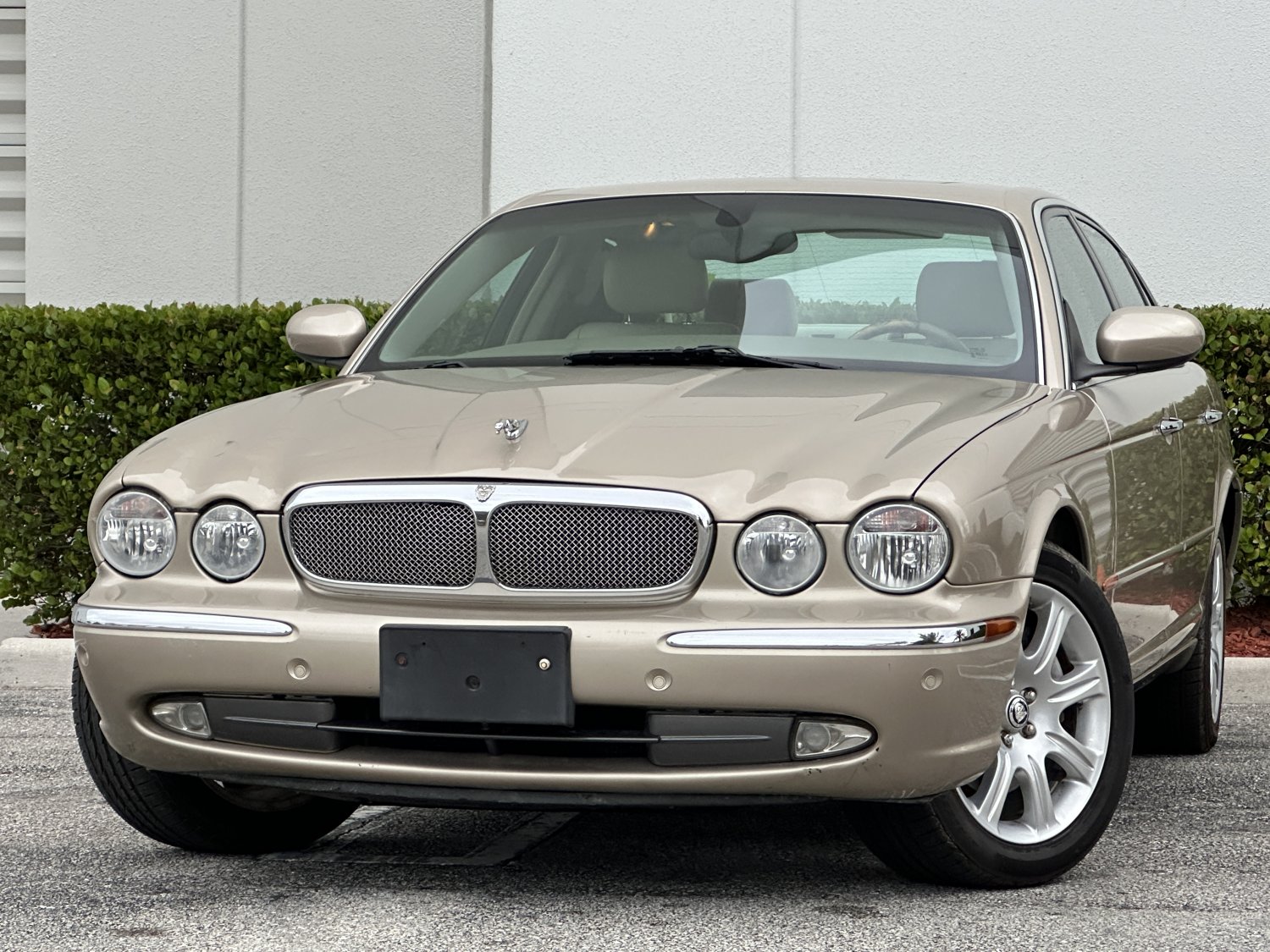 2004 JAGUAR XJ8