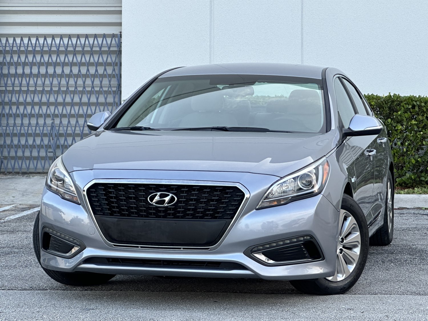 2016 HYUNDAI SONATA HYBRID SE