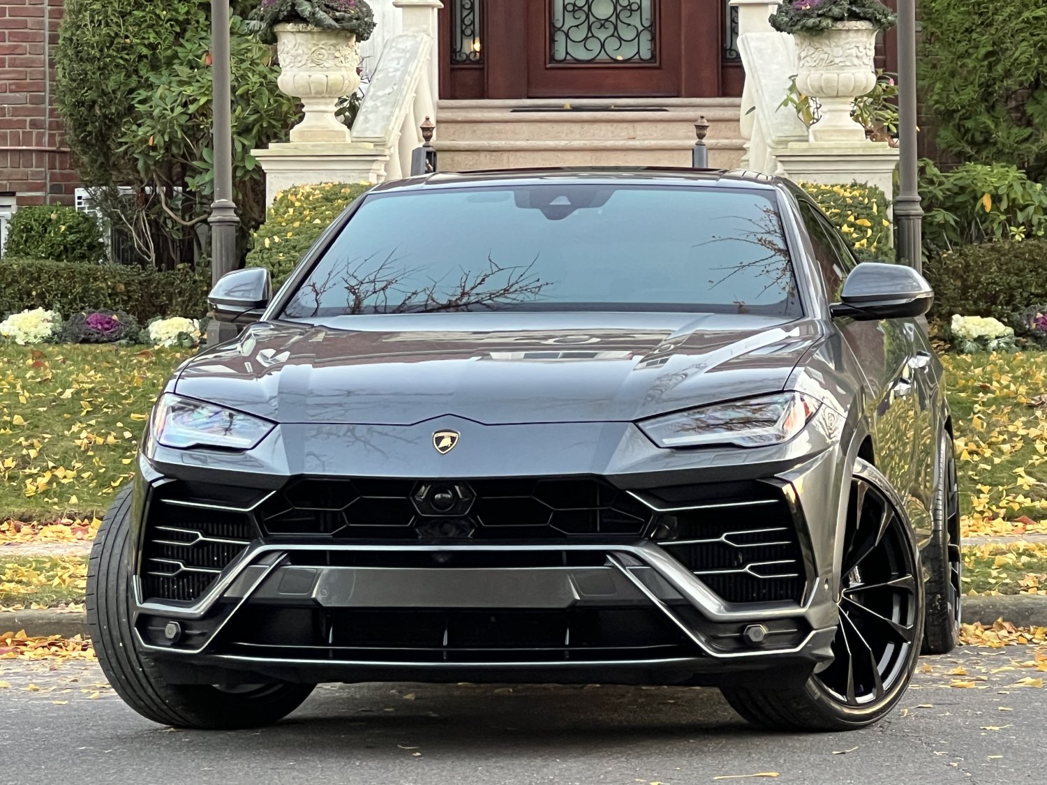 2019 LAMBORGHINI URUS